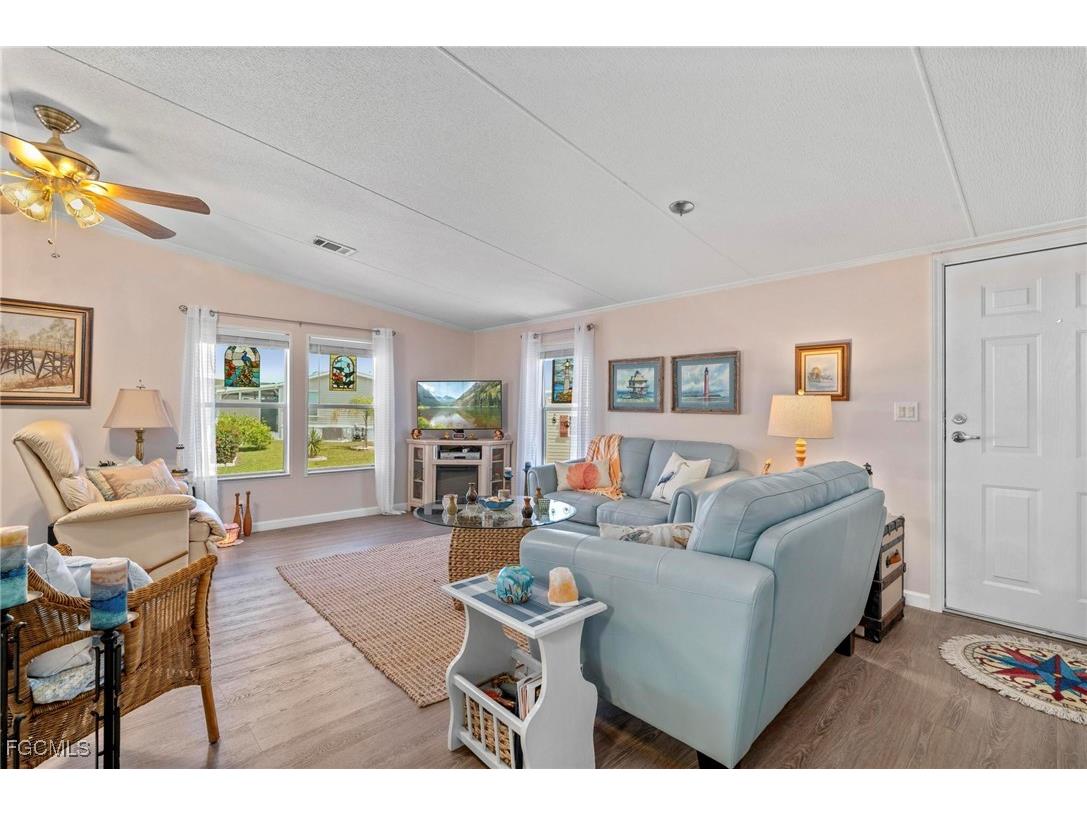 1000 Kings Highway #133 Punta Gorda FL 33980 2025011813 image9