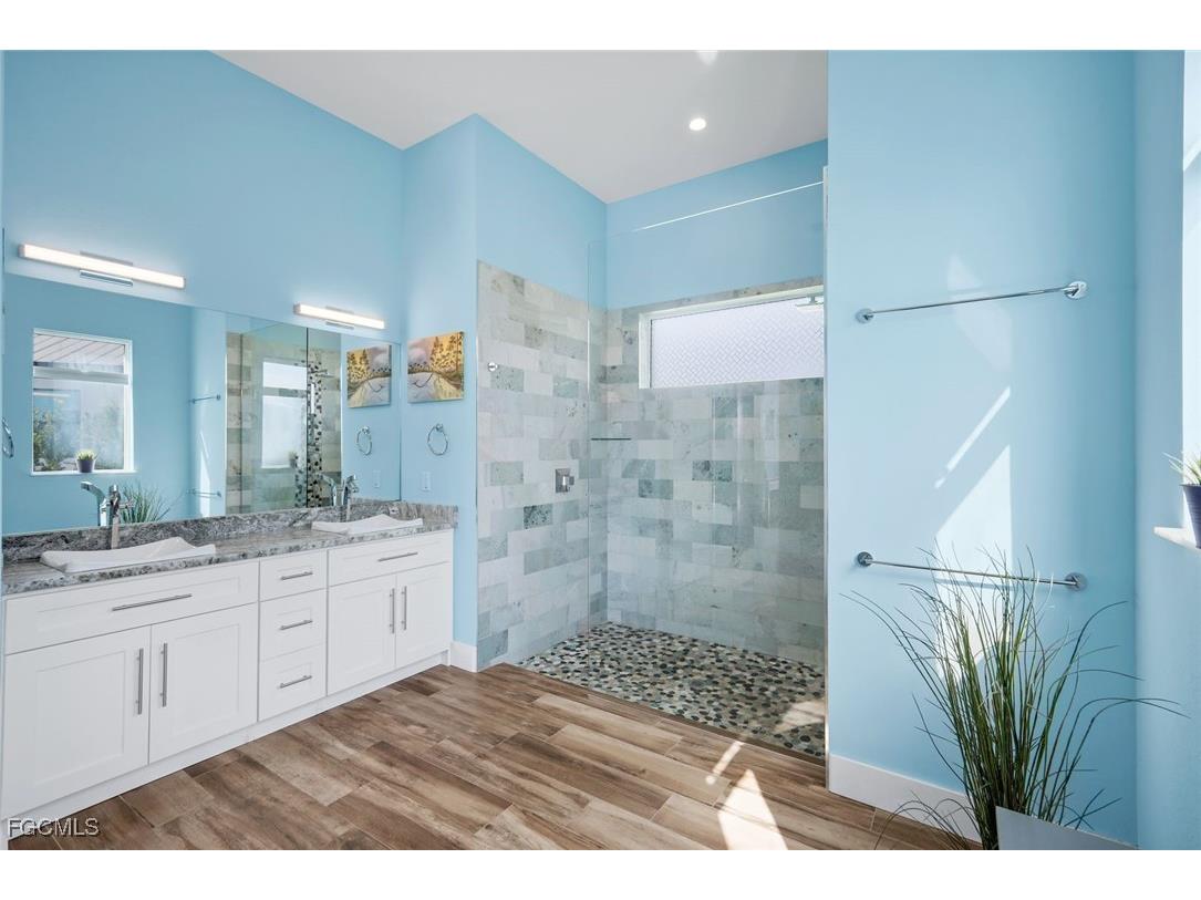 1000 NW 37th Place Cape Coral FL 33993 2025020945 image24