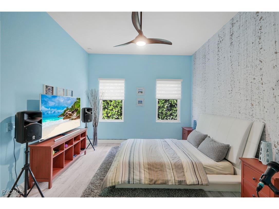 1000 NW 37th Place Cape Coral FL 33993 2025020945 image27