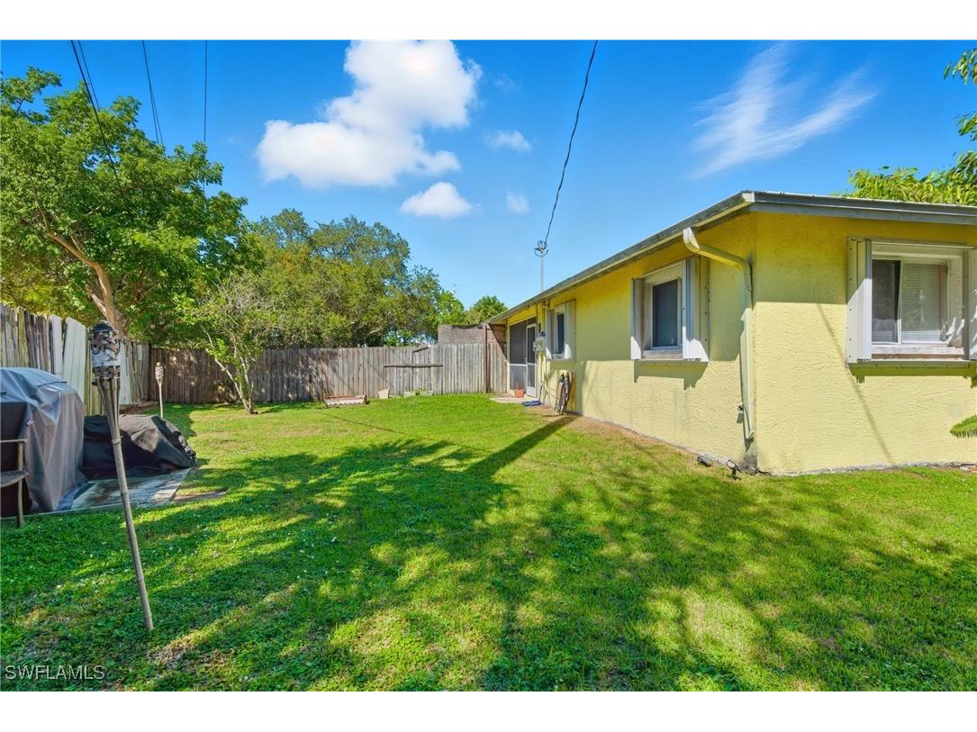 1000 S Alhambra Circle Naples FL 34103 225074439 image38