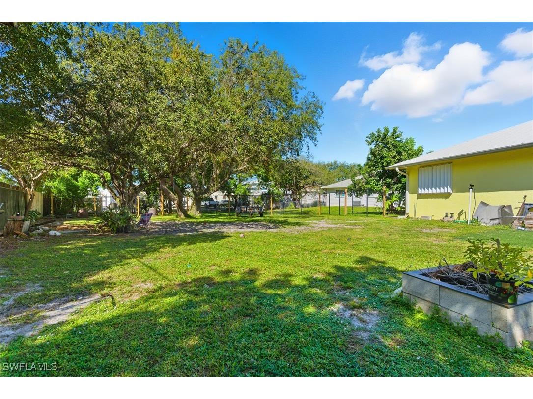 1000 S Alhambra Circle Naples FL 34103 225074439 image42