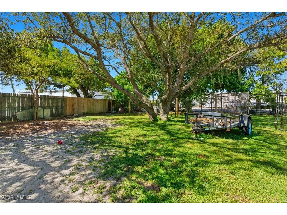 1000 S Alhambra Circle Naples FL 34103 225074439 image45