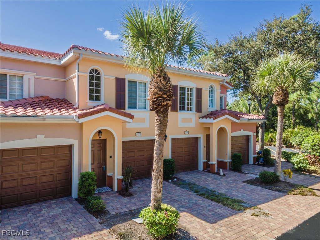 10001 Villagio Gardens Lane #207 Estero FL 33928 2025016072 image1