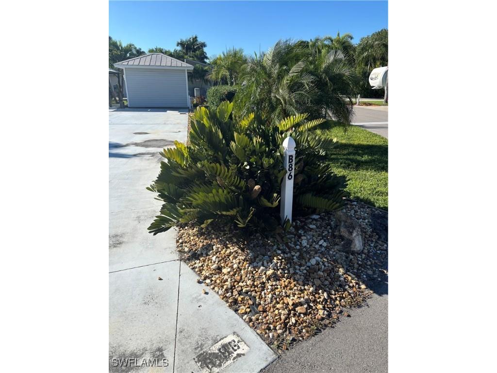 10002 Parkwood Drive Fort Myers FL 33905 225075048 image2