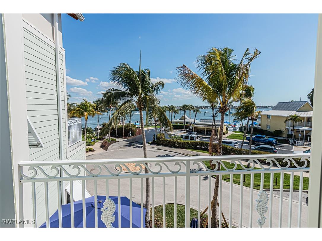 1001 10th Avenue S #211 Naples FL 34102 225022012 image1