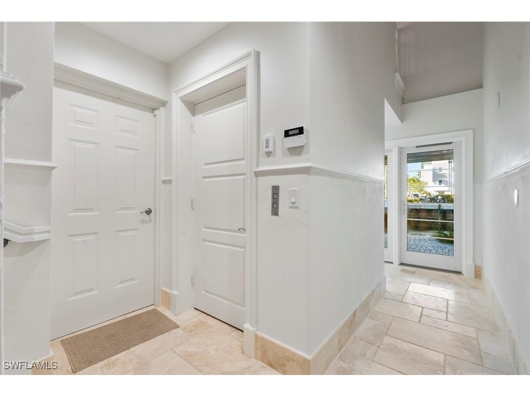 1001 10th Avenue S #C1 Naples FL 34102 225075752 image24