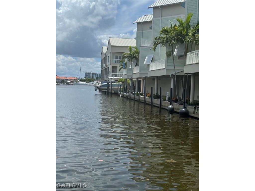 1001 10th Avenue S Naples FL 34102 225063977 image3