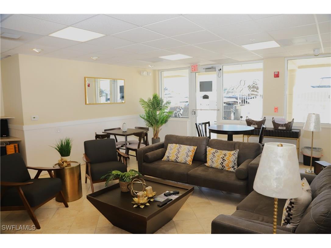 1001 10th Avenue S Naples FL 34102 225068357 image7
