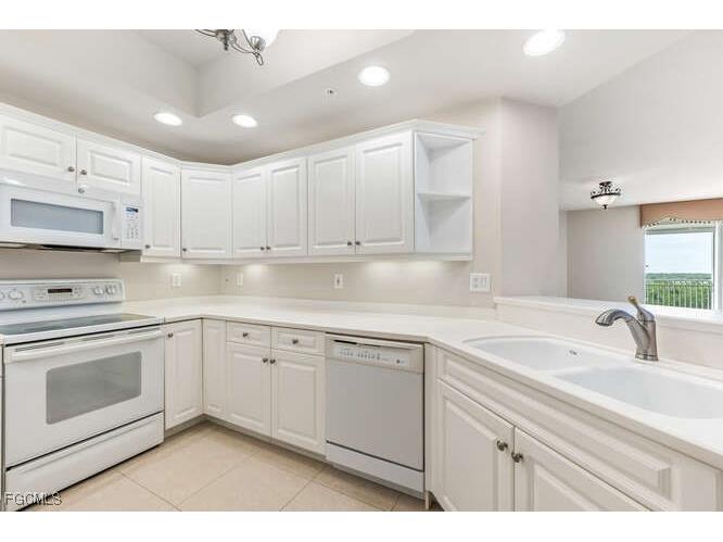 1001 Arbor Lake Drive #202 Naples FL 34110 2025022181 image10