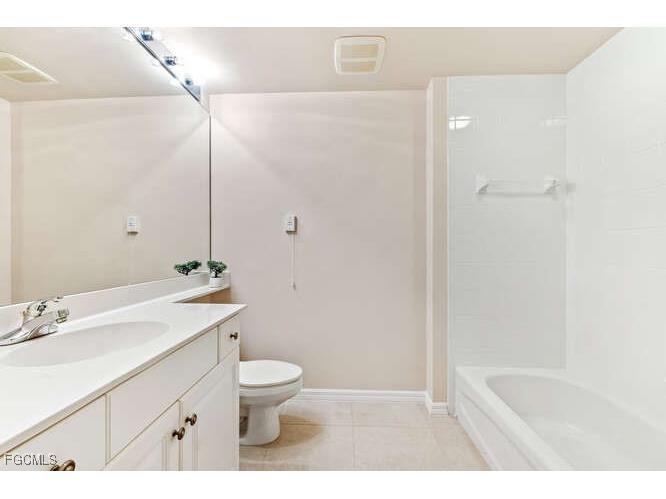 1001 Arbor Lake Drive #202 Naples FL 34110 2025022181 image23