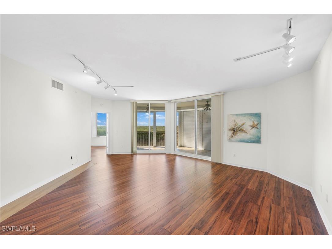 1001 Arbor Lake Drive #307 Naples FL 34110 224086715 image7