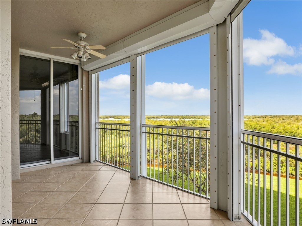 1001 Arbor Lake Drive #307 Naples FL 34110 226015410 image1