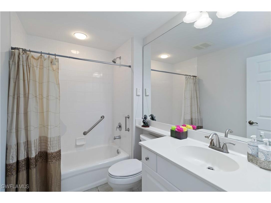 1001 Arbor Lake Drive #606 Naples FL 34110 225067359 image12