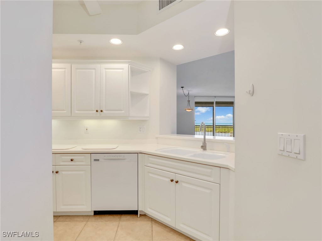 1001 Arbor Lake Drive #902 Naples FL 34110 225065875 image11