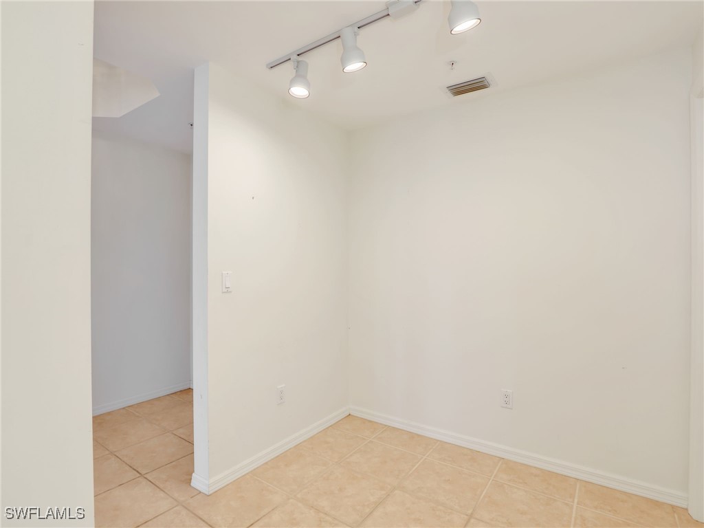 1001 Arbor Lake Drive #902 Naples FL 34110 225065875 image16