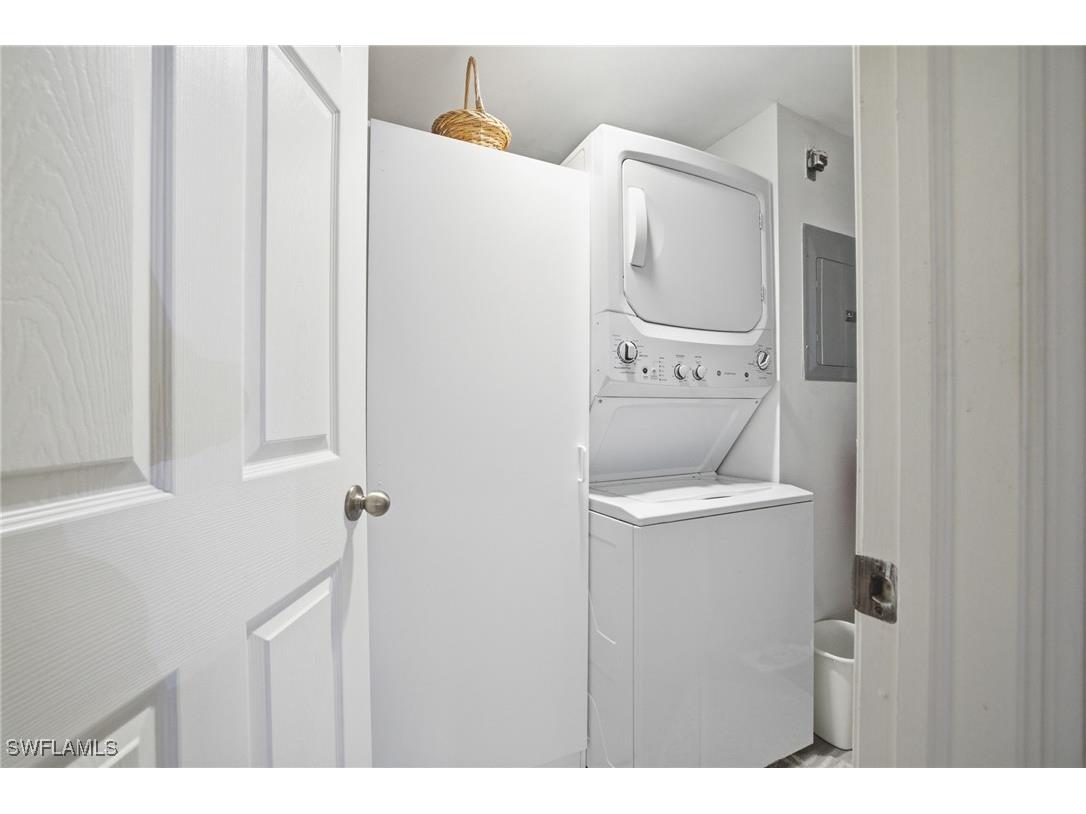 1001 Eastham Way #C102 Naples FL 34104 226003184 image19