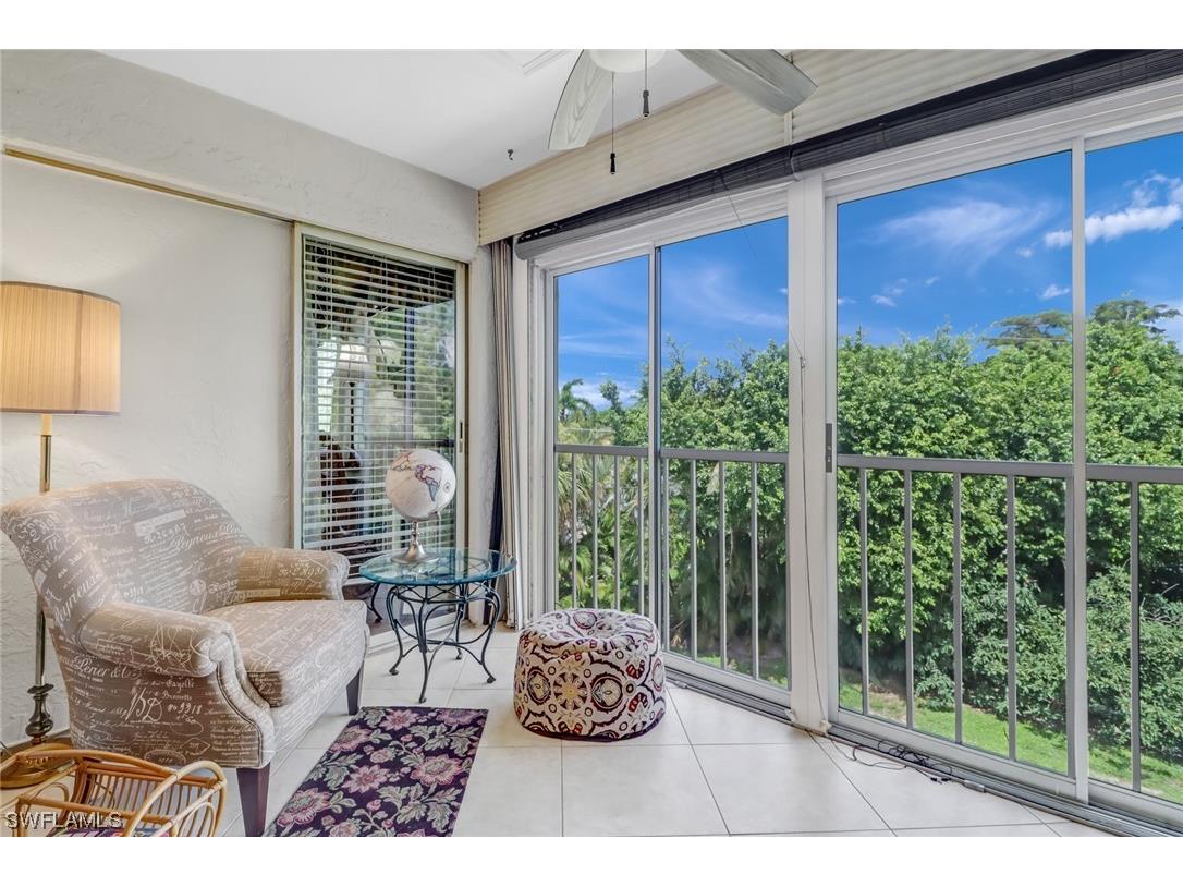 1001 Foxfire Lane #307 Naples FL 34104 223053318 image1