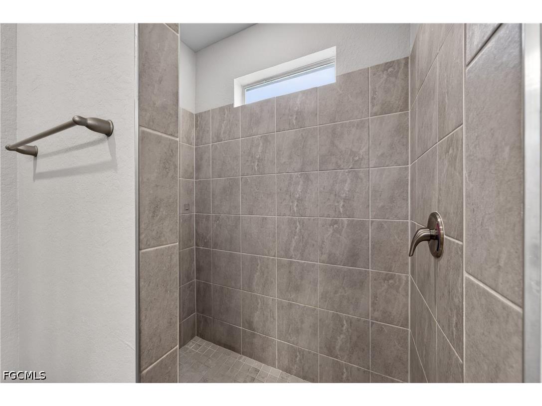 1001 NE 35th Lane Cape Coral FL 33909 2026013876 image16