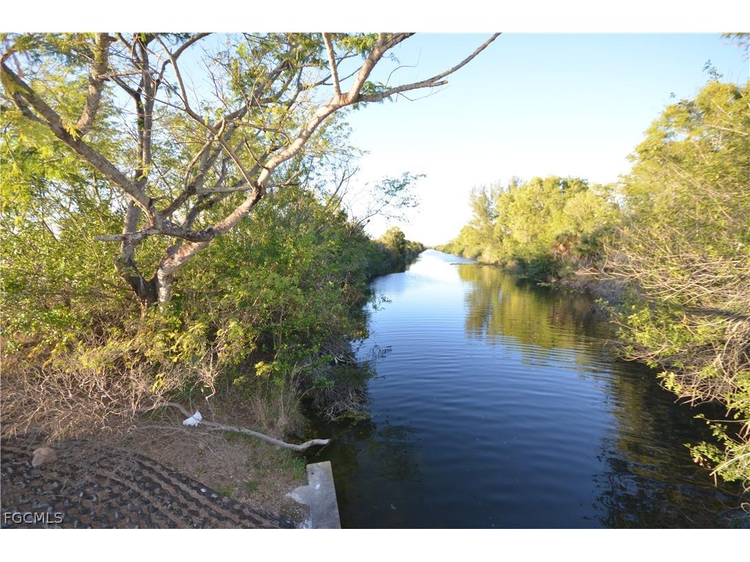 1001 NE 5th Place Cape Coral FL 33909 2026012450 image1