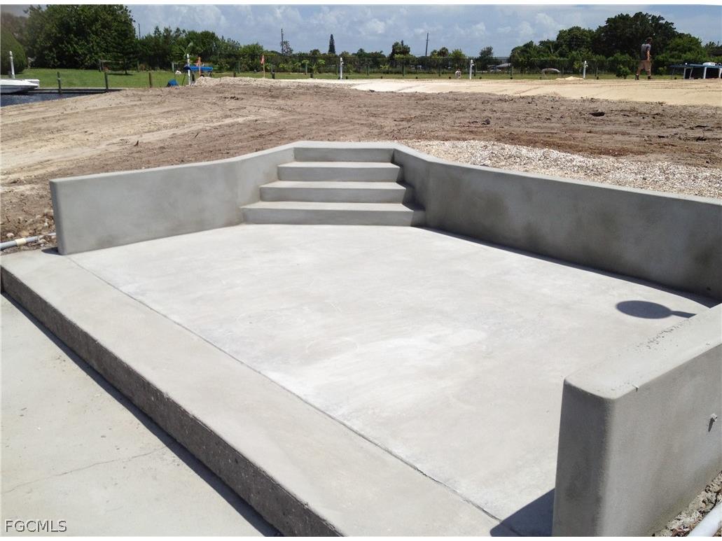 1001 NE 5th Place Cape Coral FL 33909 2026012450 image14