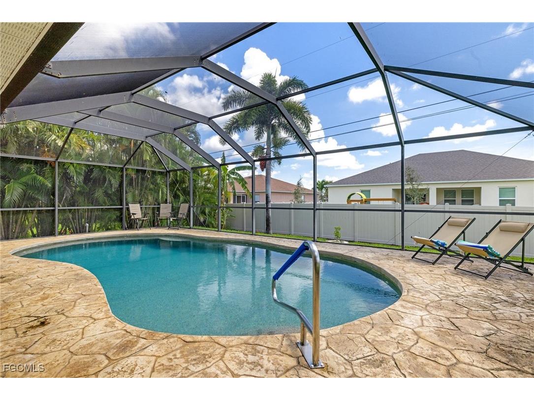 1001 NE 6th Avenue Cape Coral FL 33909 2025002809 image14