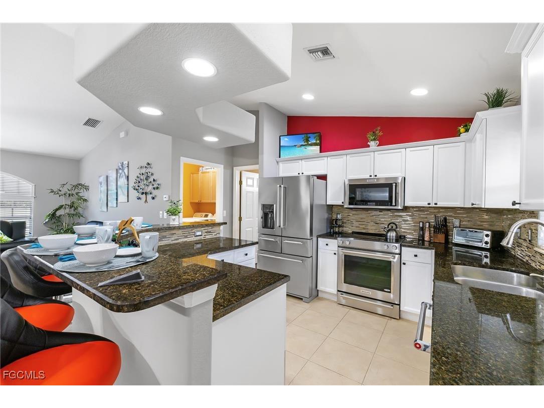 1001 NE 6th Avenue Cape Coral FL 33909 2025002809 image5