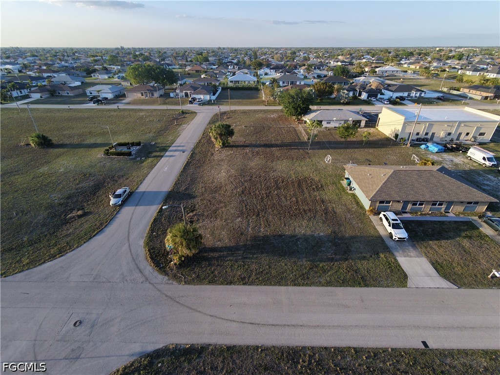 1001 NE 8th Terrace Cape Coral FL 33909 2026015820 image2
