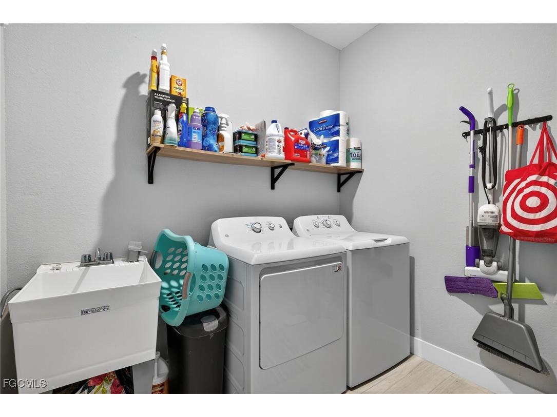 1001 SW 37th Street Cape Coral FL 33914 2025014771 image16