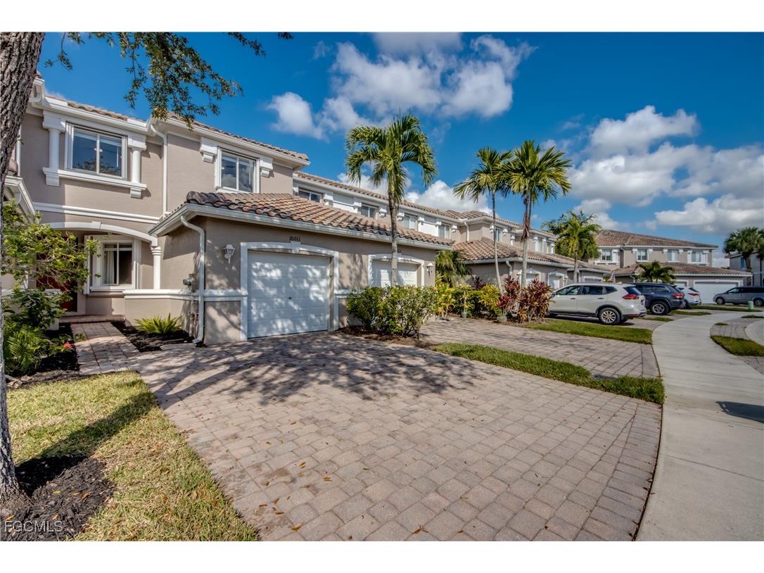 10011 Chiana Circle Fort Myers FL 33905 2025020520 image1