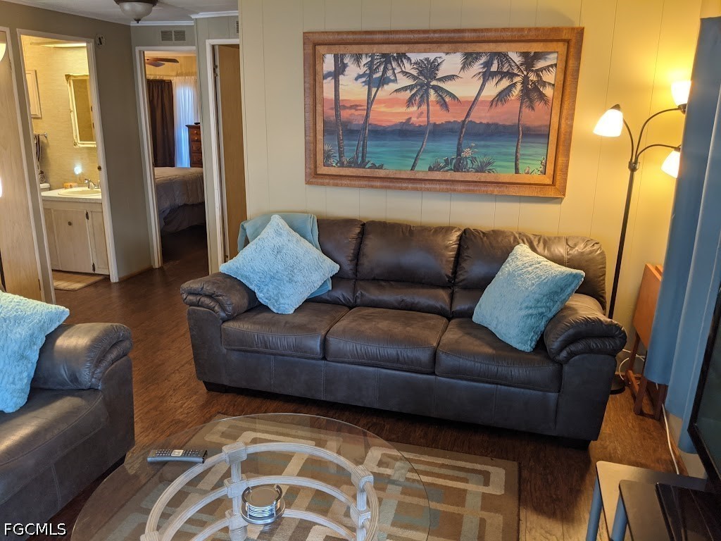 10011 Merion Court North Fort Myers FL 33903 2026025459 image10