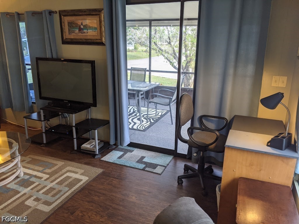 10011 Merion Court North Fort Myers FL 33903 2026025459 image8