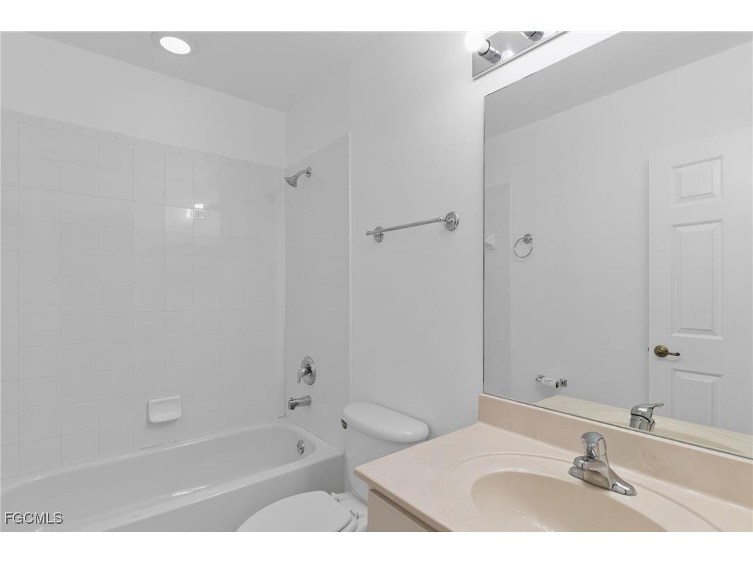 10013 Ravello Boulevard Fort Myers FL 33905 2025021045 image26