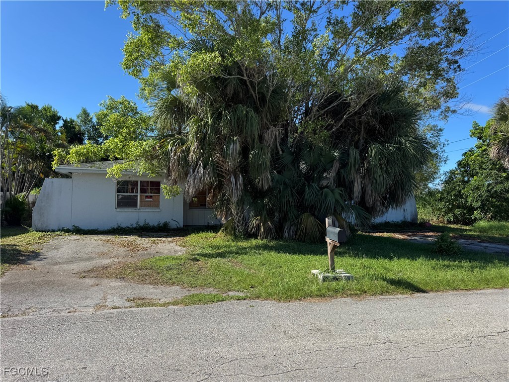 1002/1004 Southdale Road Fort Myers FL 33919 2025015983 image1