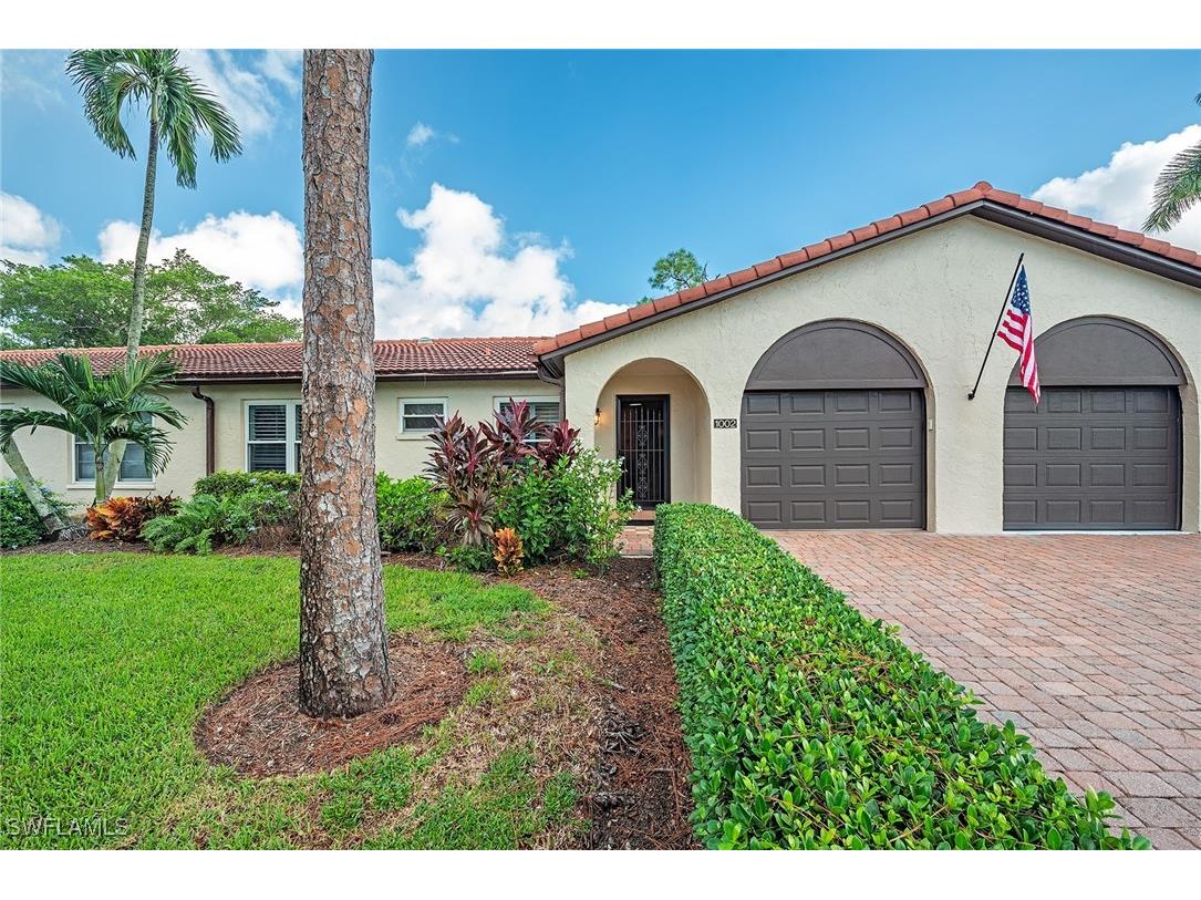 1002 Forest Lakes Drive Naples FL 34105 224073901 image1