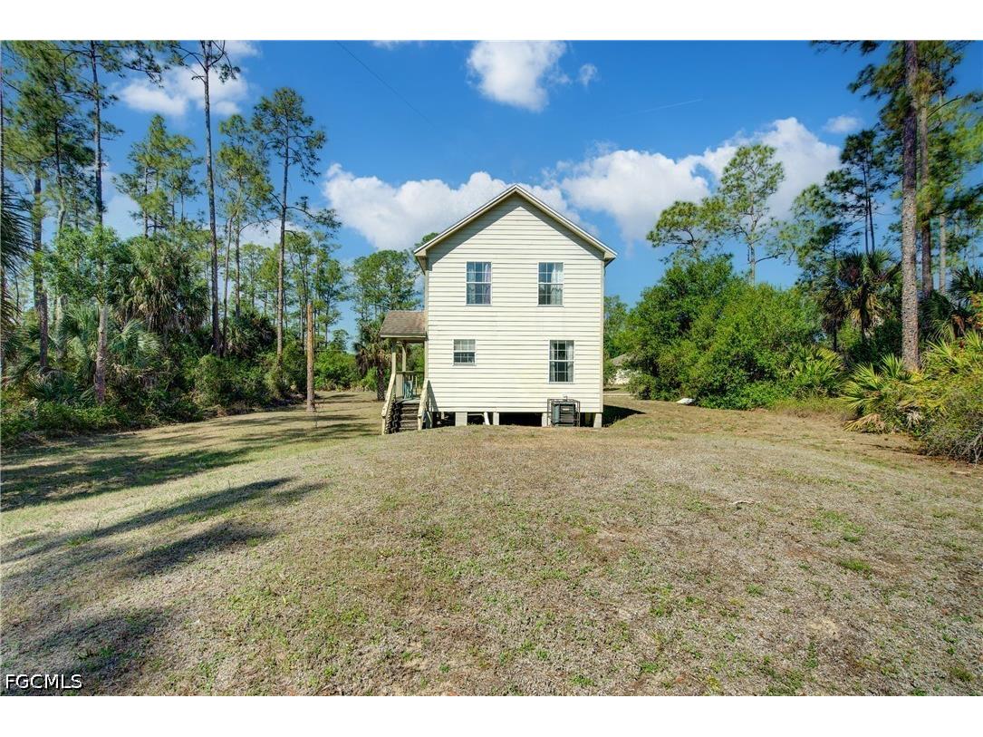1002 Henry Avenue Lehigh Acres FL 33972 2026017236 image3