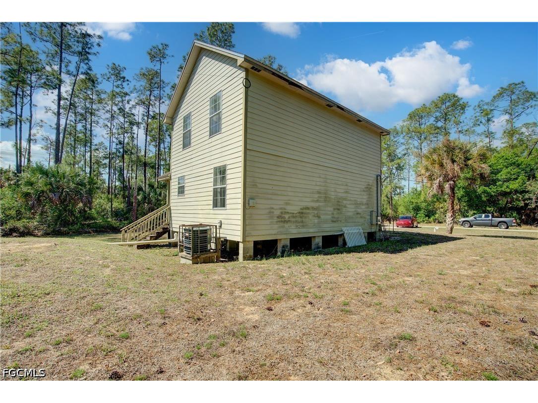 1002 Henry Avenue Lehigh Acres FL 33972 2026017236 image4
