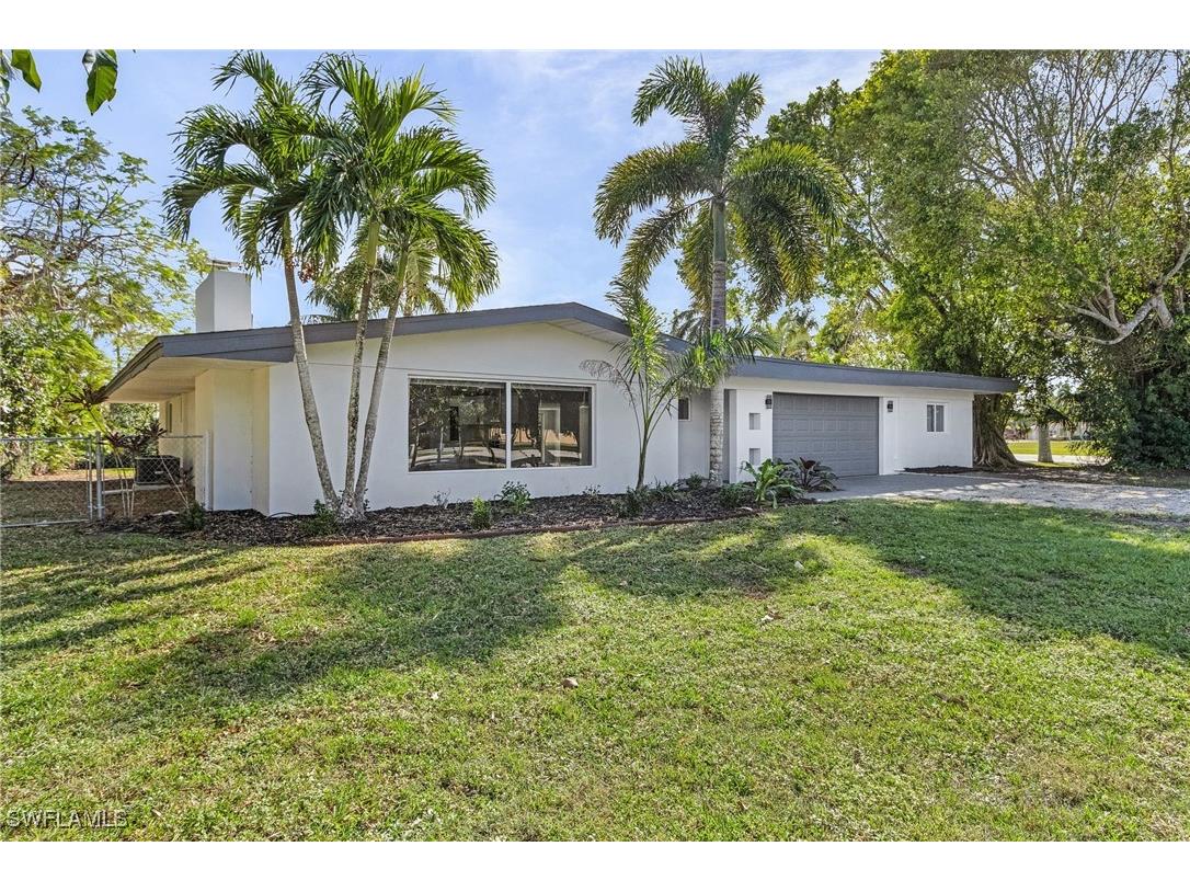 1002 Ione Drive Fort Myers FL 33919 225058814 image1
