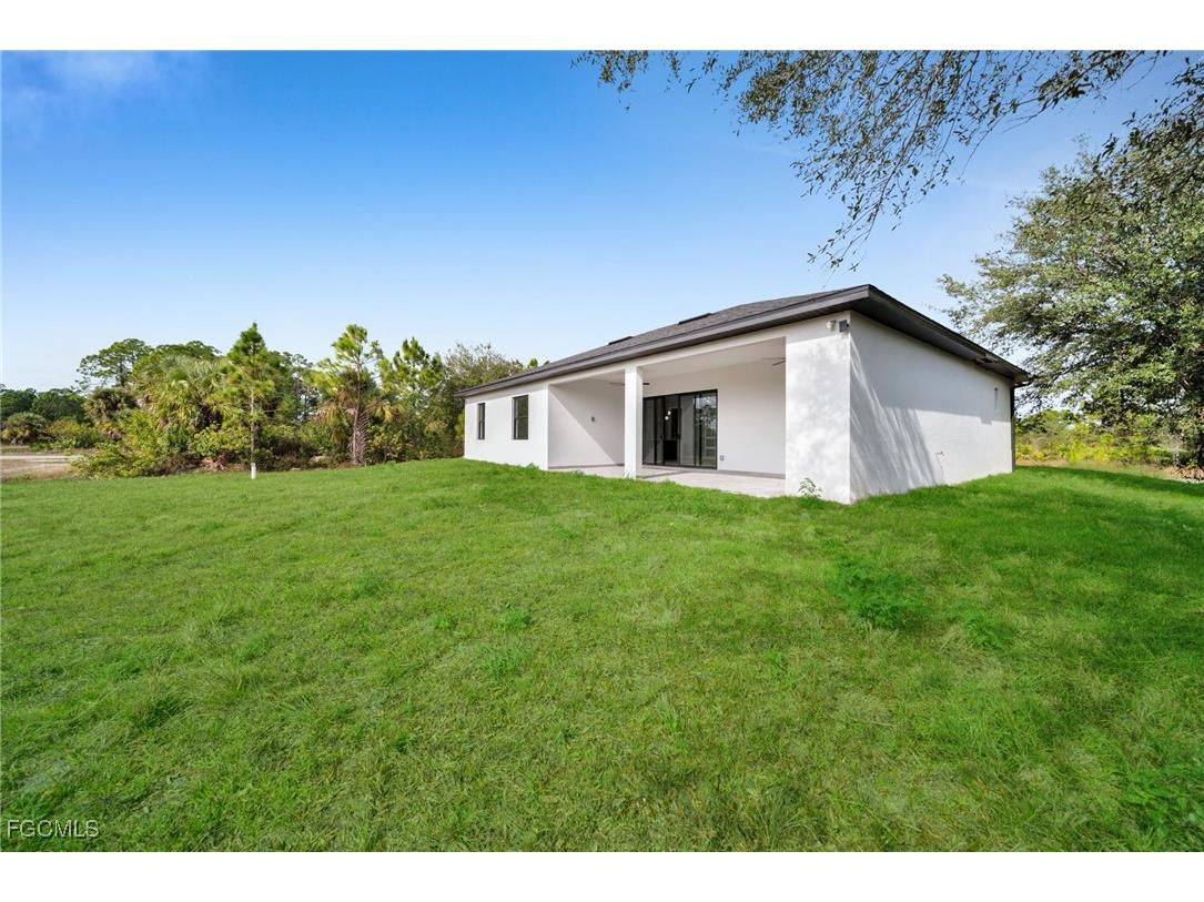 1002 Kanuga Street E Lehigh Acres FL 33974 2026002553 image43