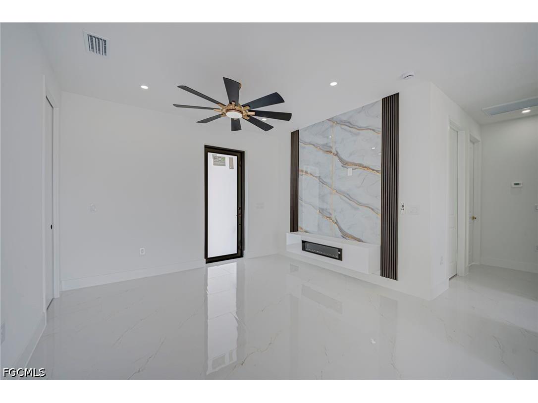 1002 Pine Avenue Lehigh Acres FL 33972 2026015644 image9