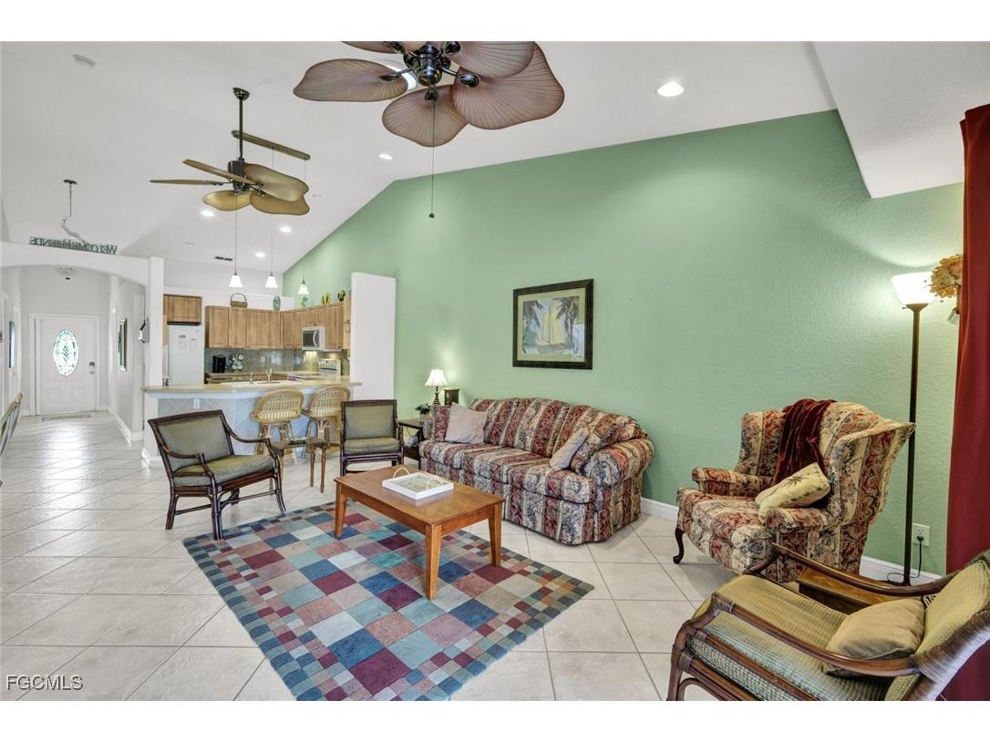 1002 SE 13th Avenue Cape Coral FL 33990 2025020331 image2