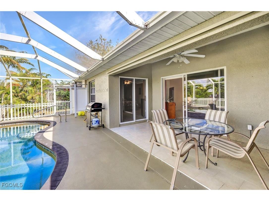 1002 SE 13th Avenue Cape Coral FL 33990 2025020331 image21