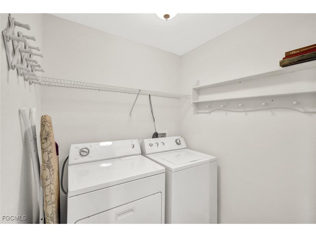 1002 SE 13th Avenue Cape Coral FL 33990 2025020331 image25