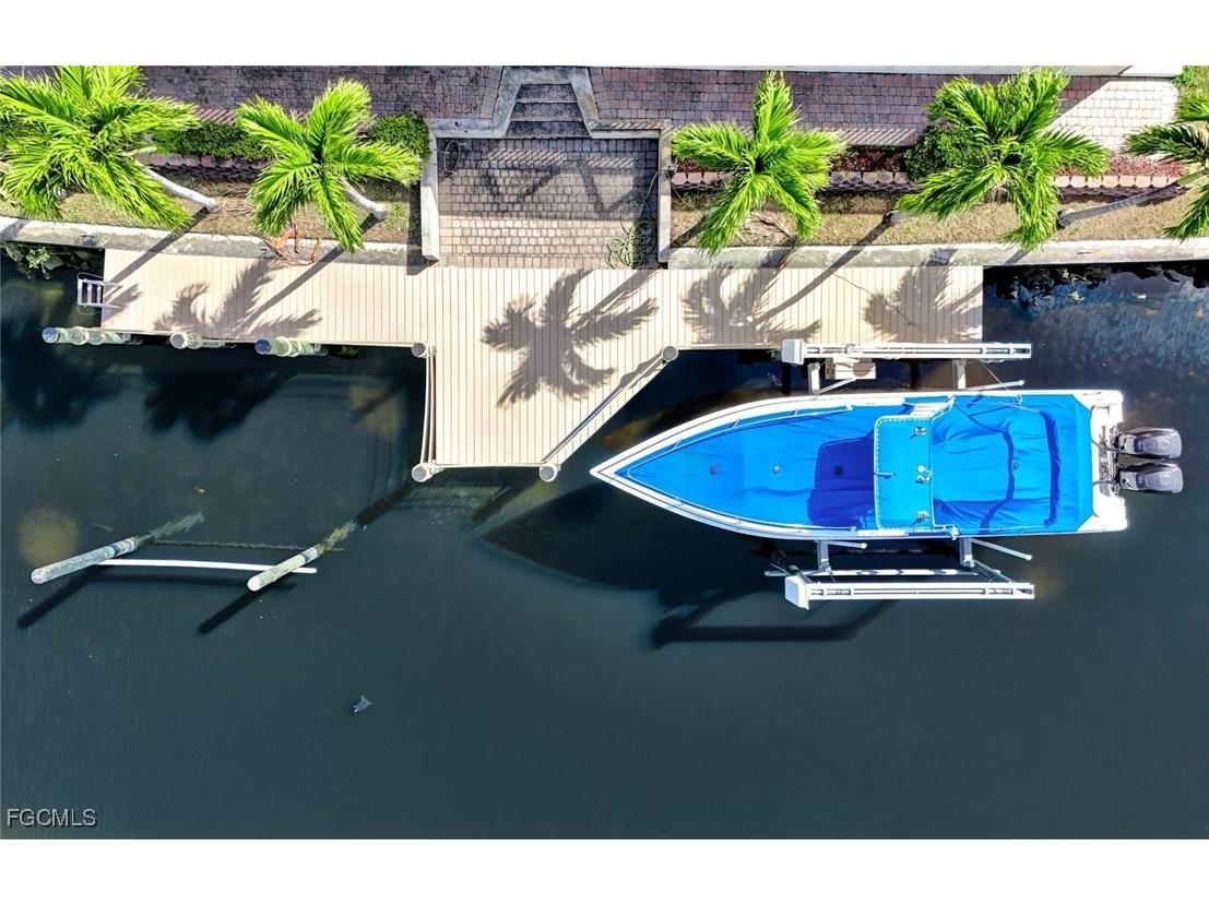 1002 SE 13th Avenue Cape Coral FL 33990 2025020331 image31