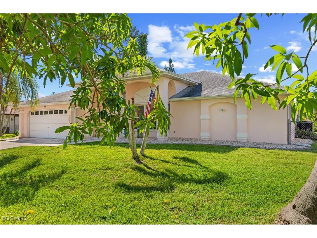 1002 SE 17th Street Cape Coral FL 33990 2025002794 image1