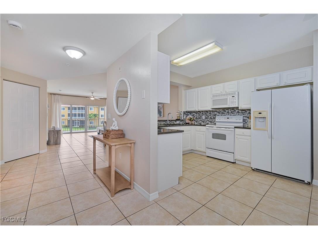 10020 Maddox Lane #213 Bonita Springs FL 34135 2025004182 image7