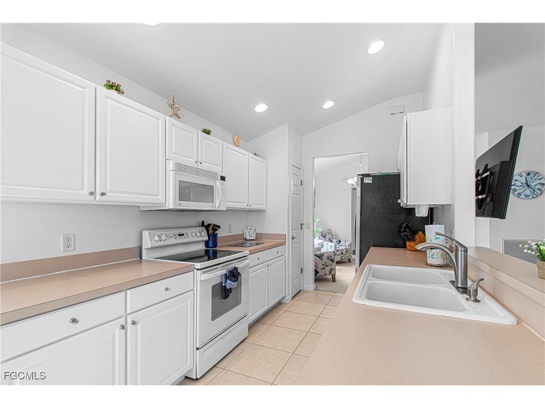 10021 Colonial Country Club Boulevard Fort Myers FL 33913 2025010513 image10