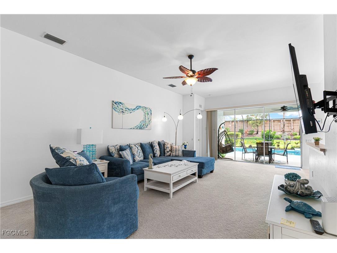 10021 Colonial Country Club Boulevard Fort Myers FL 33913 2025010513 image20