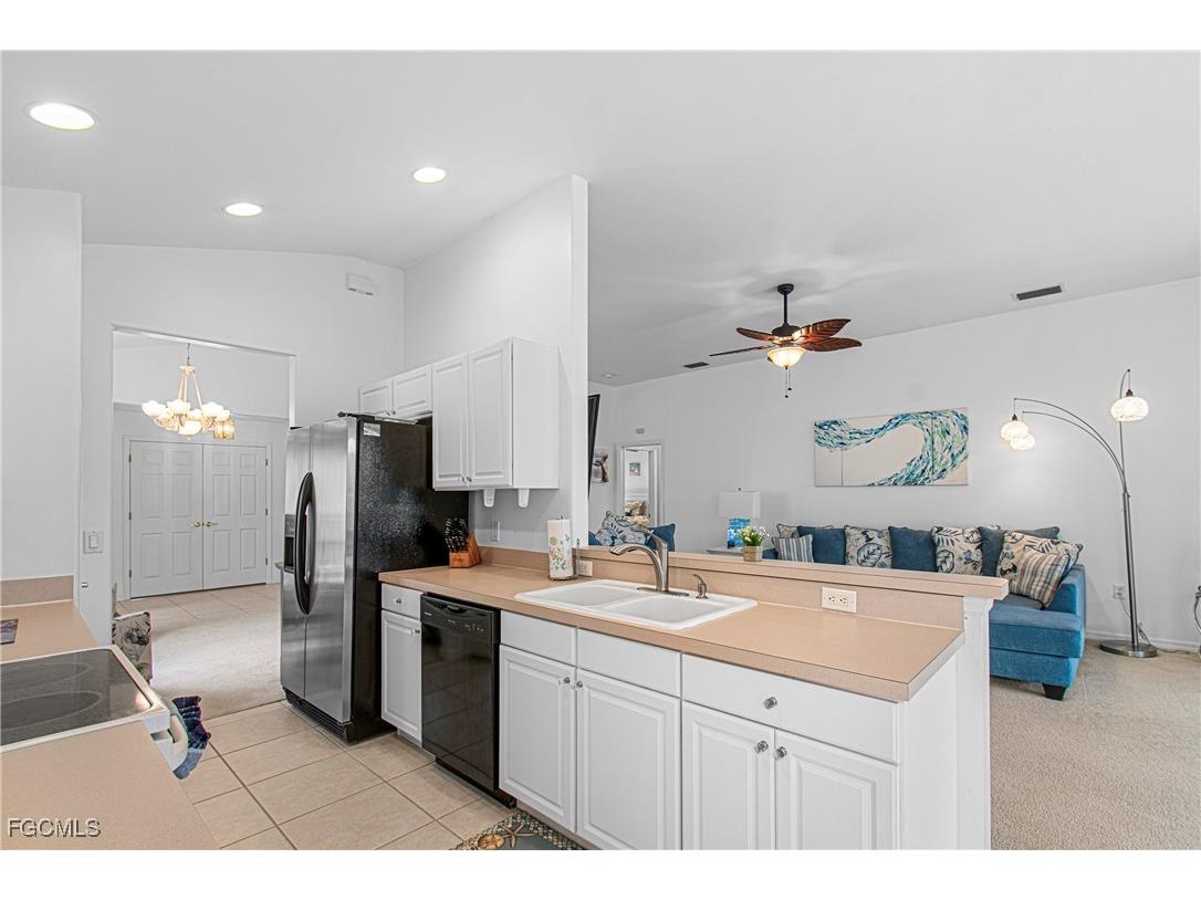 10021 Colonial Country Club Boulevard Fort Myers FL 33913 2025010513 image9