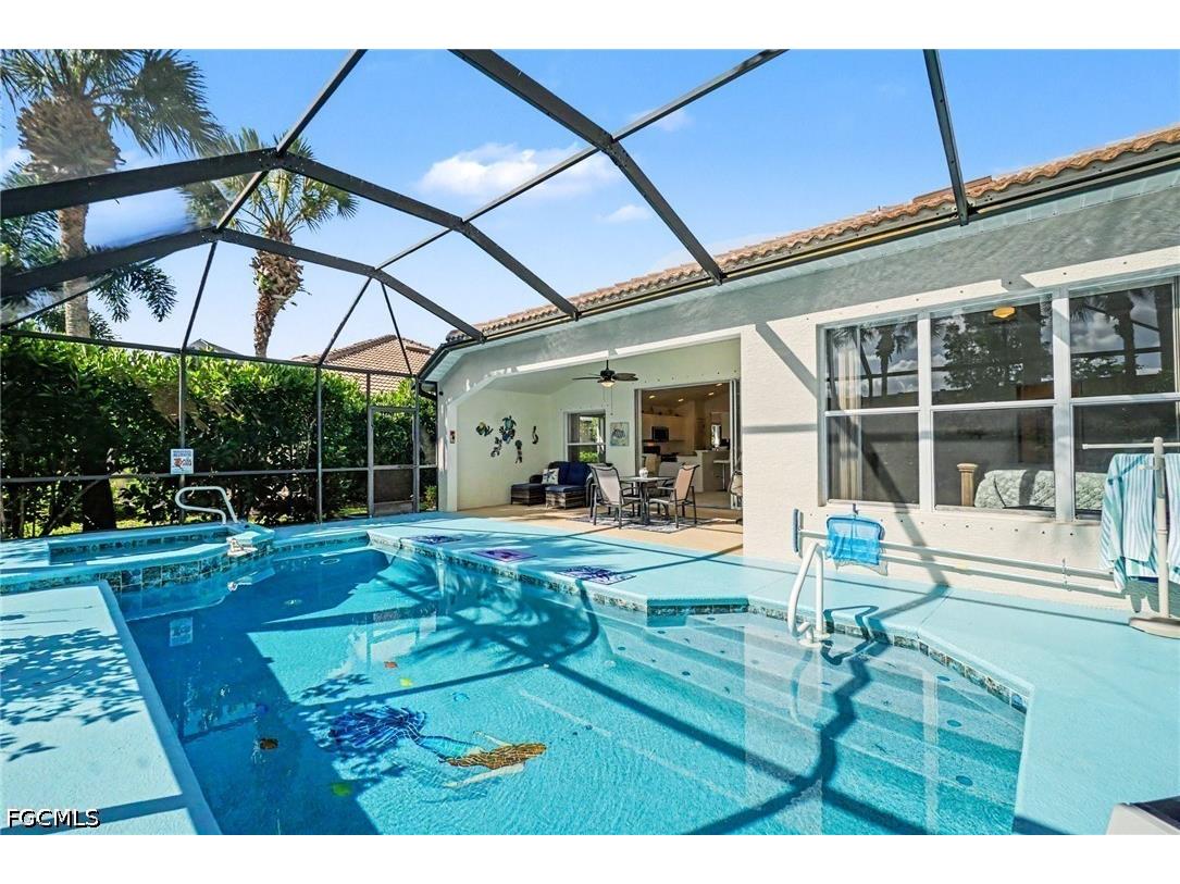 10021 Colonial Country Club Boulevard Fort Myers FL 33913 2026022079 image5