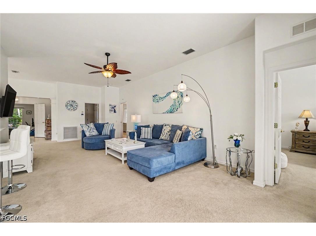 10021 Colonial Country Club Boulevard Fort Myers FL 33913 2026022079 image8